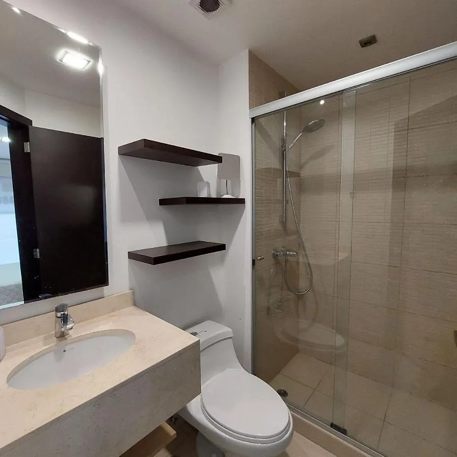 Departamento Cerca Del Quicentro Norte Quito Lägenhet